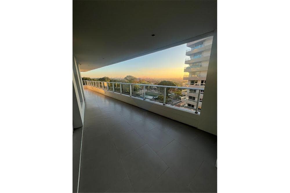 En alquiler departamento en el palacio de los patos — foto 5