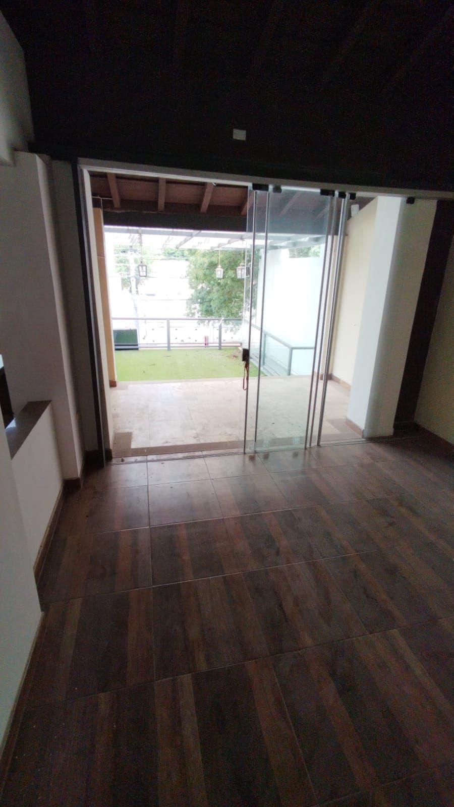 Oficina En Planta Alta - En Alquiler En Las Mercedes, foto 3