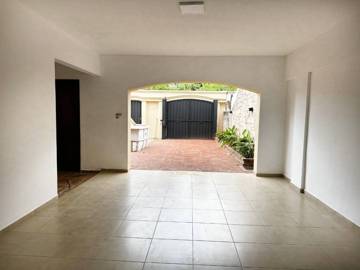 Triplex en barrio mcal estigarribia — foto 4
