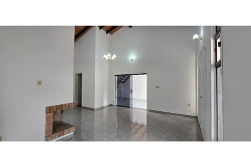 Casa en lambare barrio san rafael, foto 2