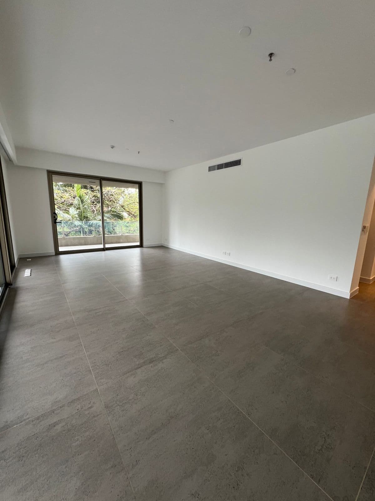Exclusivo y Amplio Dpto de 3 Habit en Suite en Las Lomas, foto 2