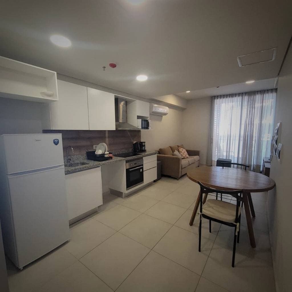 Dpto de 2 habitaciones amoblada en Boulevard Pinedo, foto 2