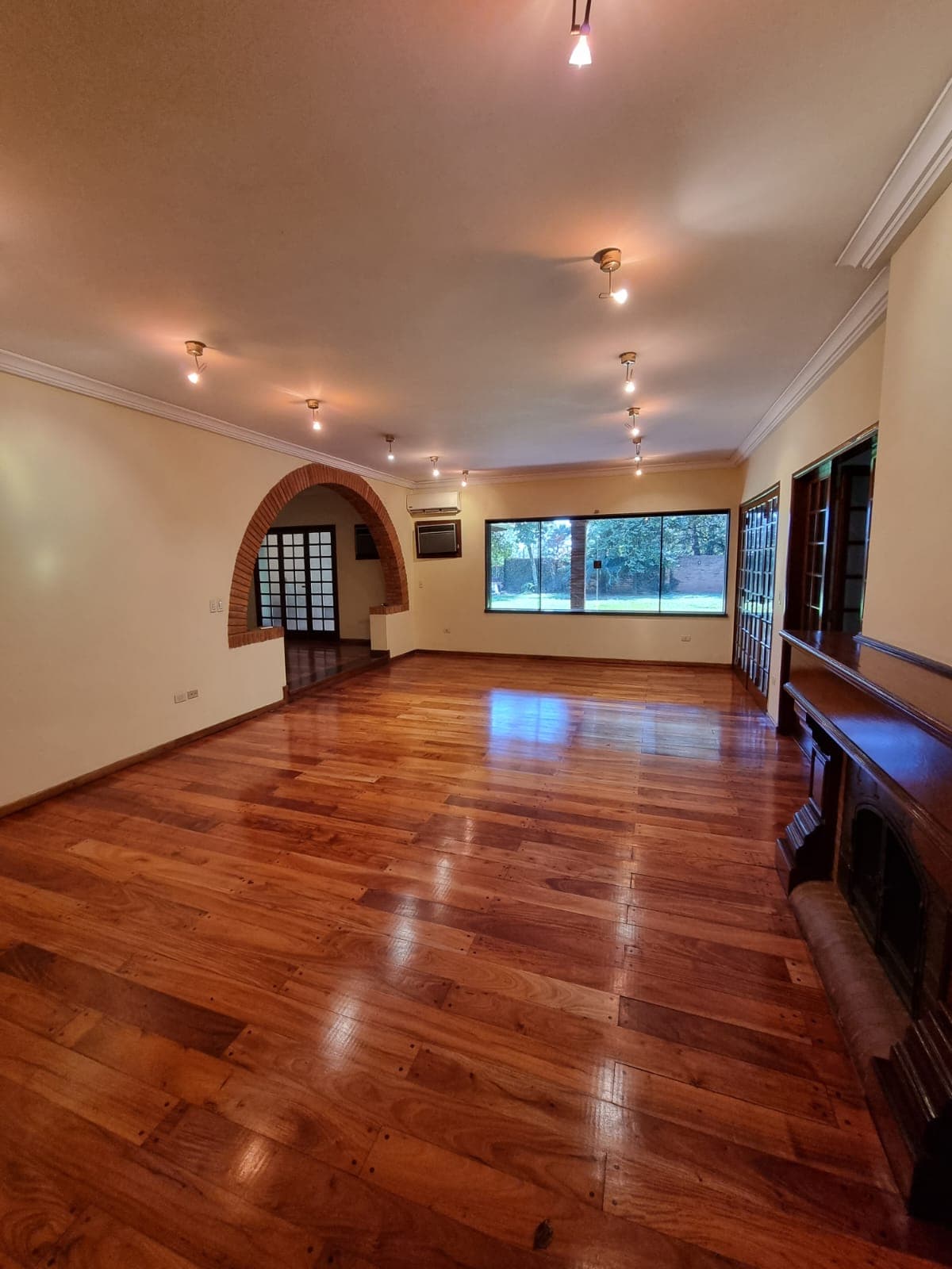 Casa residencial sobre avda.mcal.lopez, foto 4
