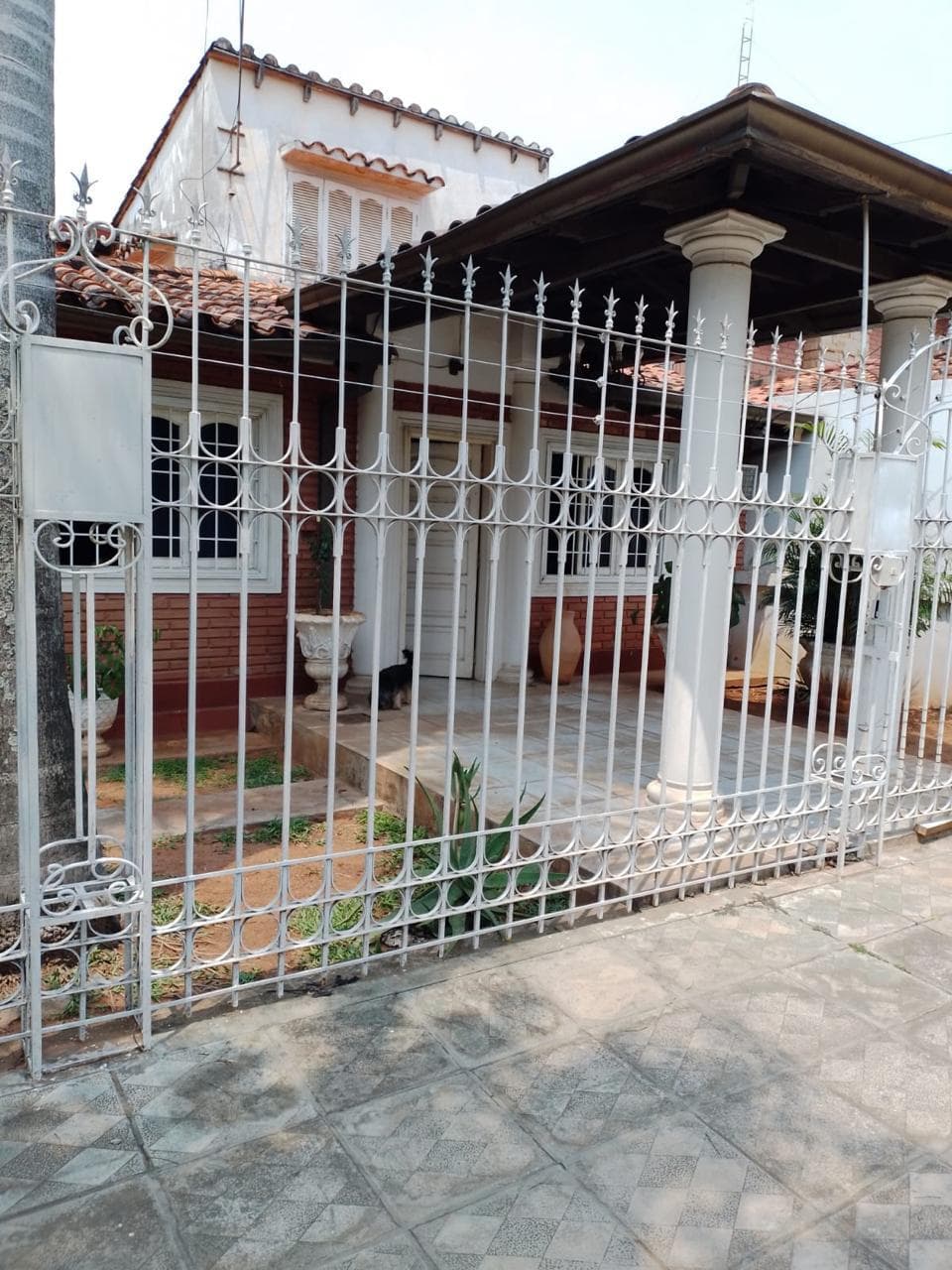 Gran oportunidad! En venta una casa en esquina! En barrio residencial, foto 1
