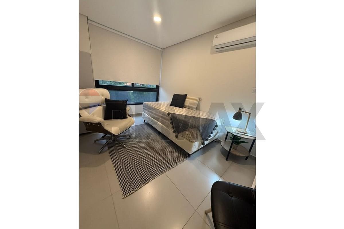 Departamento amoblado en ycua sati — foto 2
