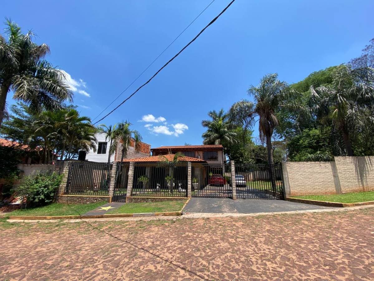 Vendo casa en Villa Elisa