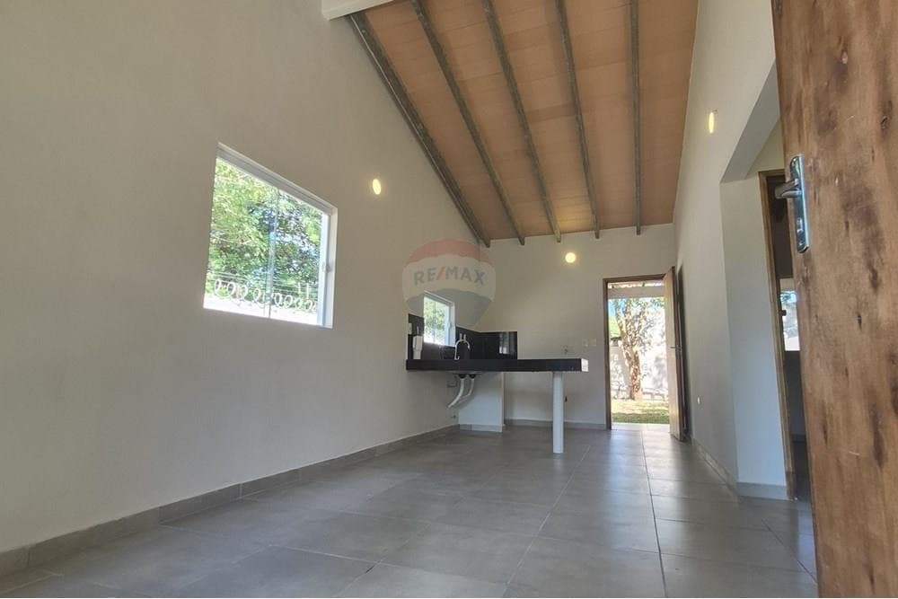 Moderna Casa en Mariano Roque Alonso, Paraguay, foto 4