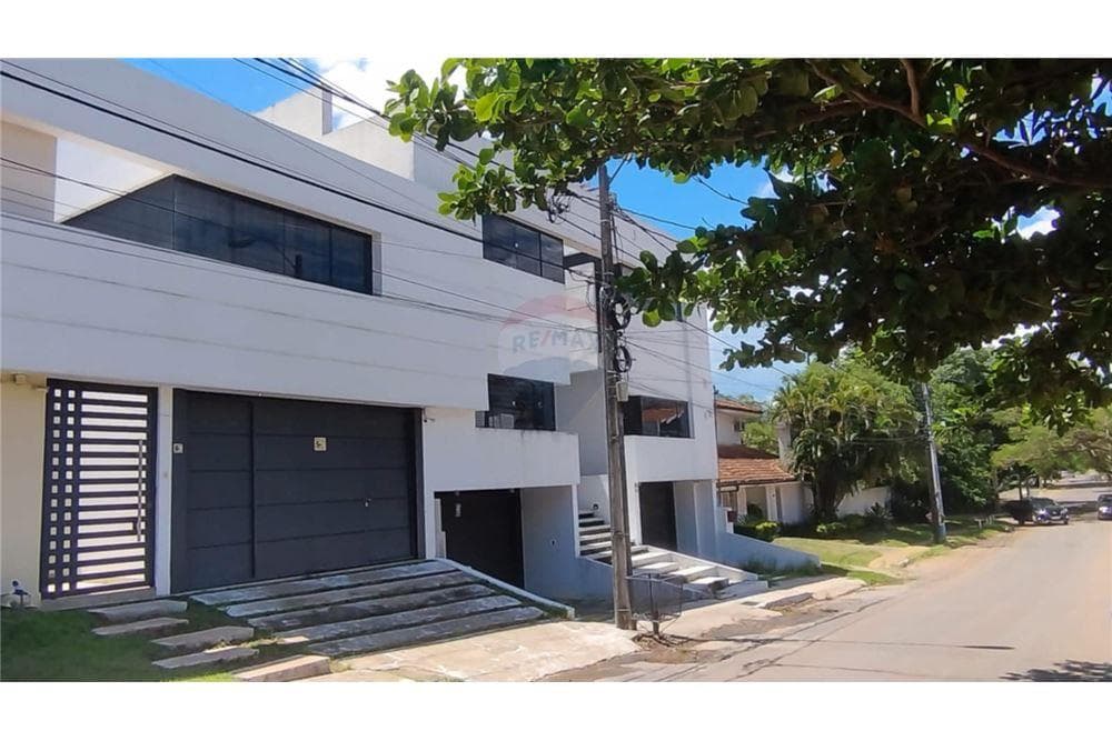 Venta de Dúplex zona Paseo Carmelita