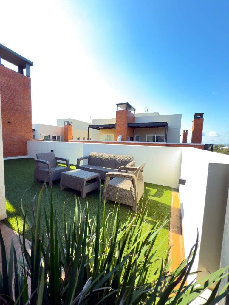 Departamento de 2 dormitorios en Parque Las Golondrinas, foto 3