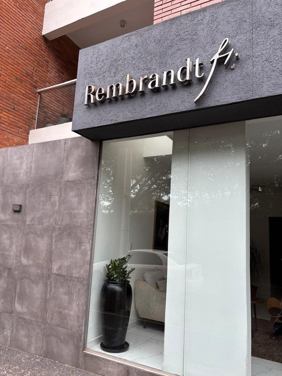 Departamento moderno totalmente amoblado en el Edificio Rembrandt – Los Laureles, foto 3