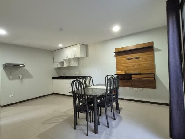 Departamento 2 dormitorios en ycua caranday — foto 3