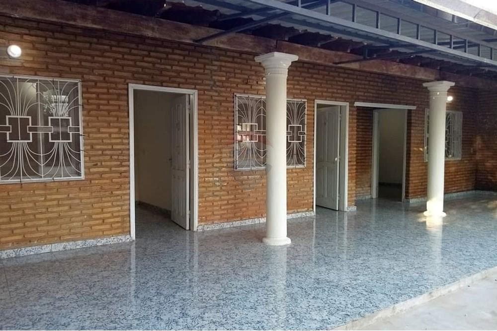 En venta casa de 4 habitaciones con Salon comecial, foto 4