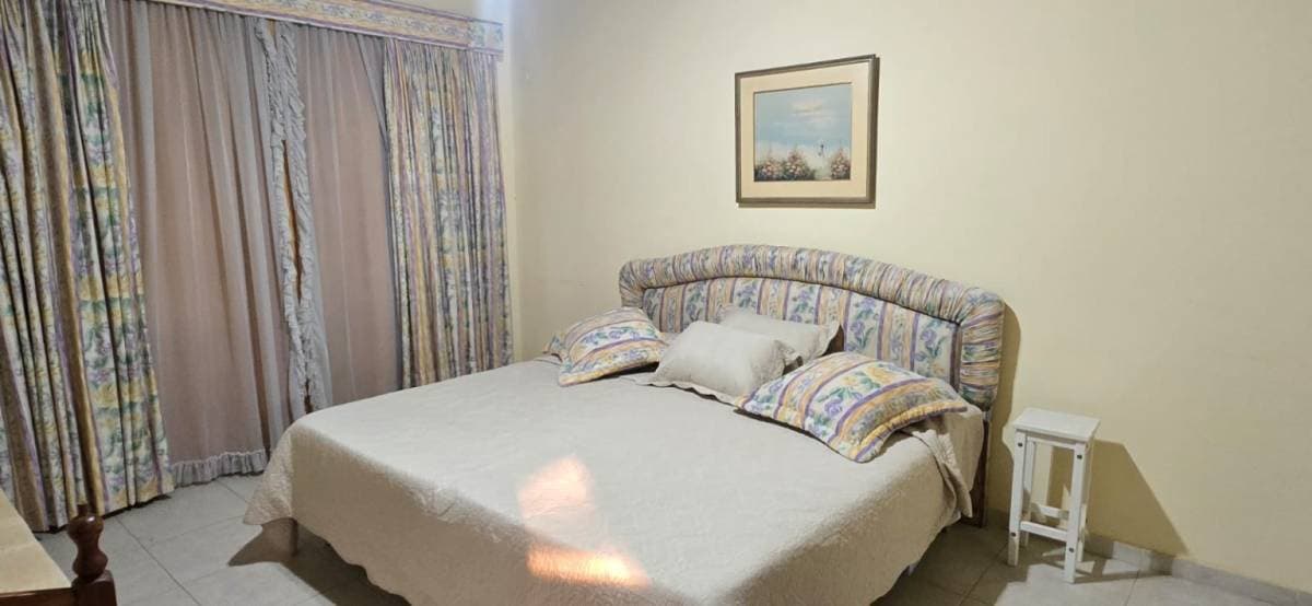 Casa en San Bernardino, foto 2