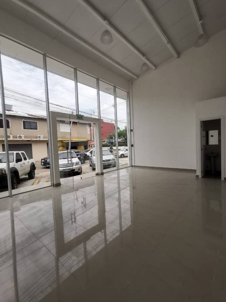 Local comercial en Fernando de la Mora zona sur — foto 5