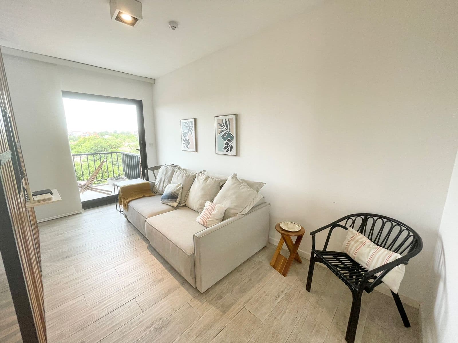 En Alquiler Hermoso Monoambiente Amoblado En Barrio Jara A156 — foto 2