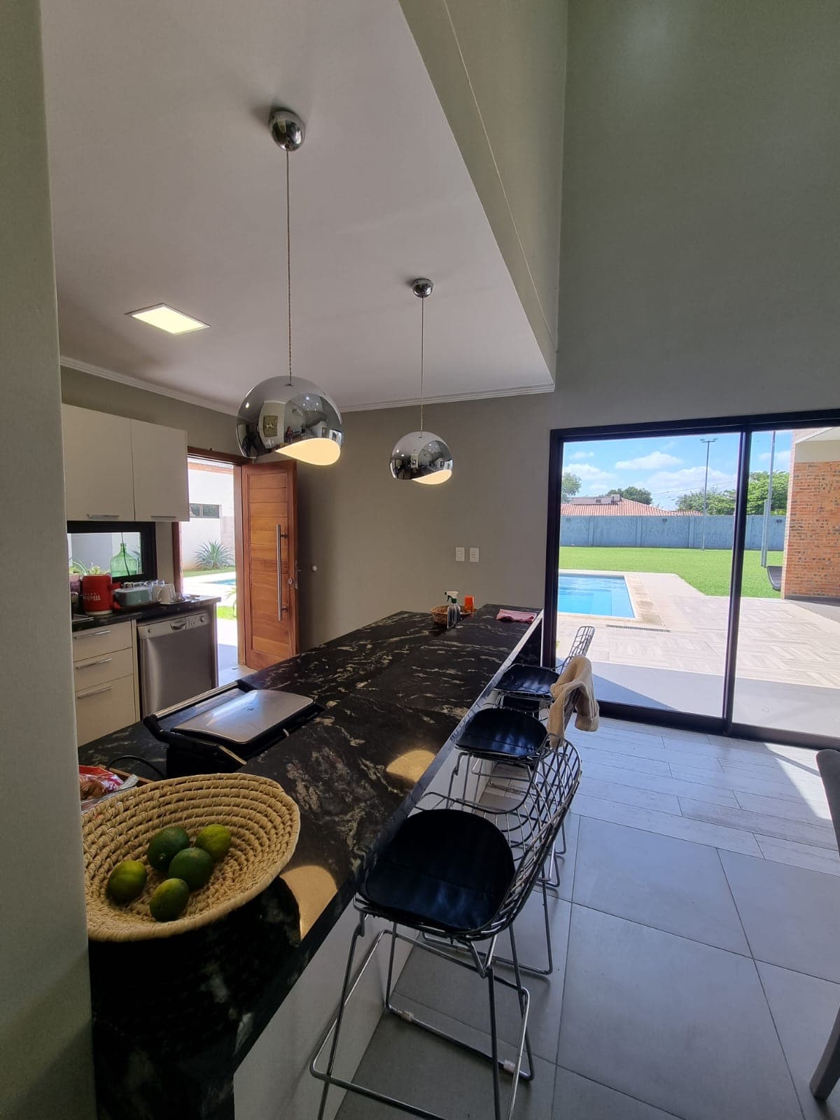 En venta hermosa residencia moderna en mariano , bo. Santa librada, foto 4