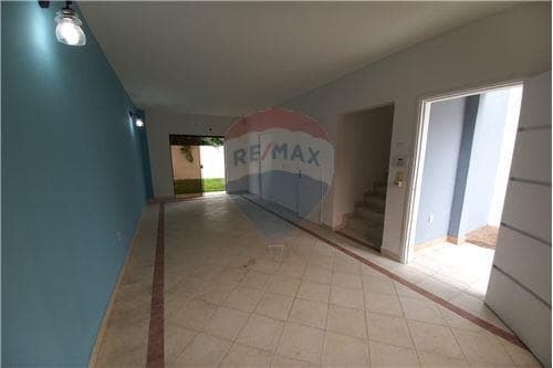 Hermoso Duplex en Fdo. de la Mora Zona Norte, foto 4