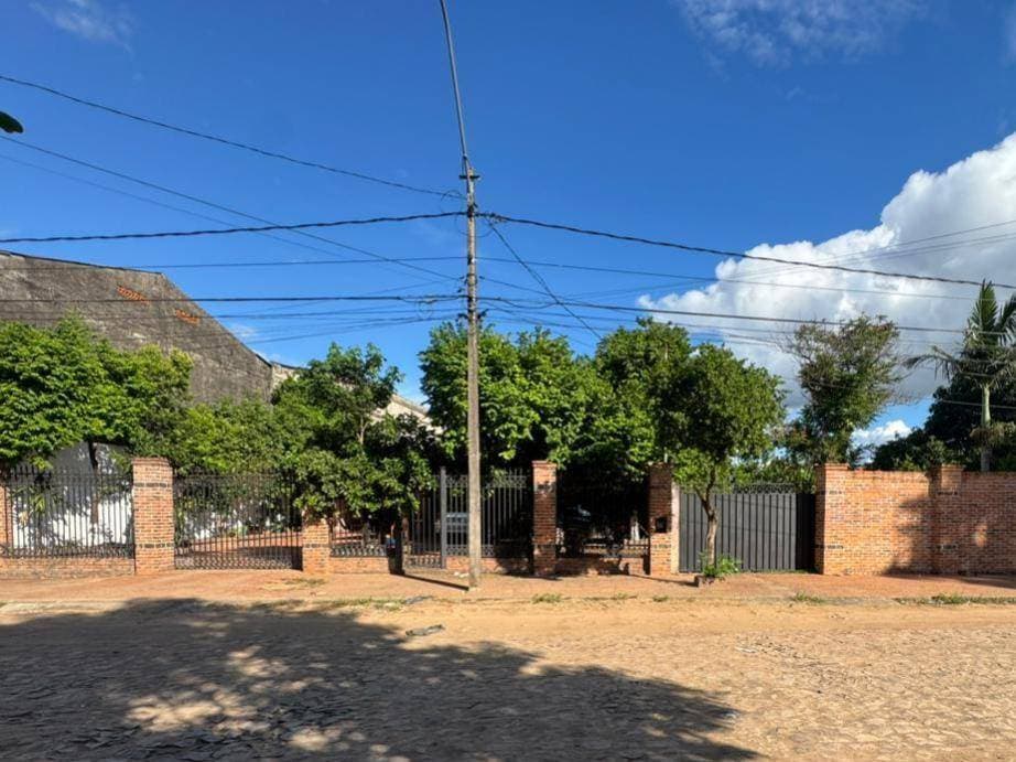 Casa + Terreno en Mariano Roque Alonso | Ubicación Estratégica sobre Ruta 3, foto 1