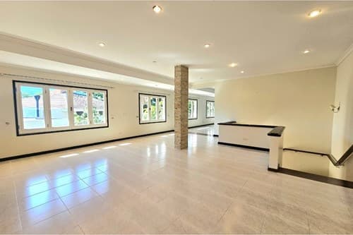 Vendo casa lujosa en lambare