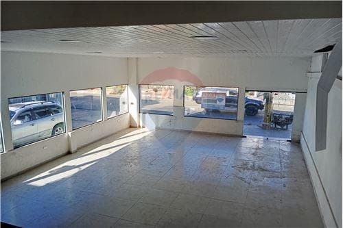 En alquiler salón comercial en Fernando de la Mora - zona sur, foto 5