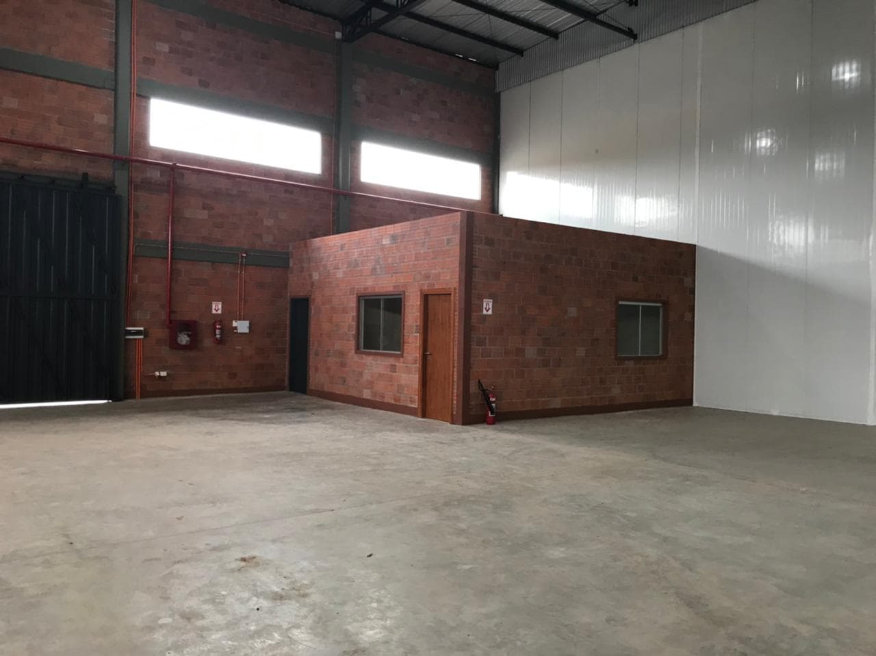 Depósito en parque logístico, zona aeropuerto, Luque — foto 2