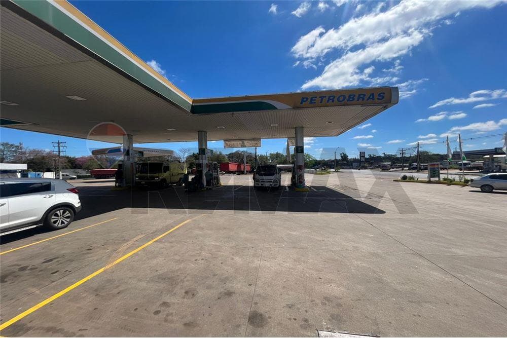 Estacion de servicio con clientela formada acceso sur, foto 1