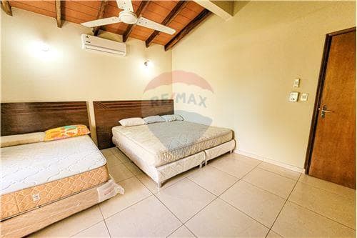 Casa-Venta-PY Cordillera San Bernardino Puerta del Lago, foto 5