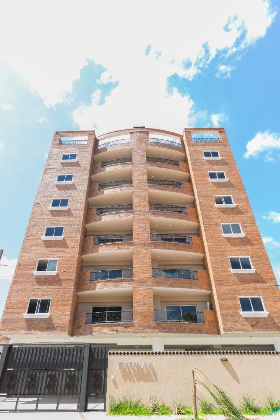 Alquilo exclusivo departamento en Fernando de la Mora zona norte!!