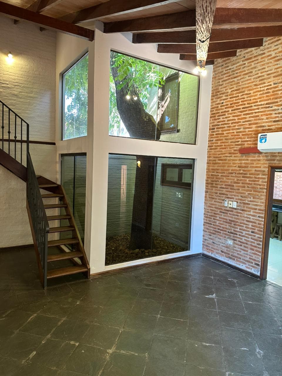 De casa en ycua sati zona paseo la galeria, foto 3