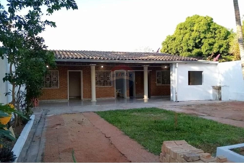 En venta casa de 4 habitaciones con Salon comecial, foto 3