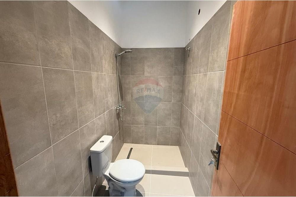 Hermoso chalet a estrenar en Laurelty - Luque, foto 3
