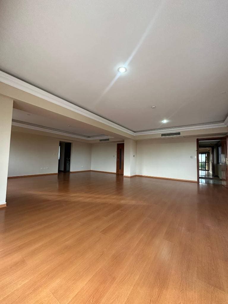 Depto de 3 Habitaciones mas área de servicio-Barrio Las Mercedes — foto 3