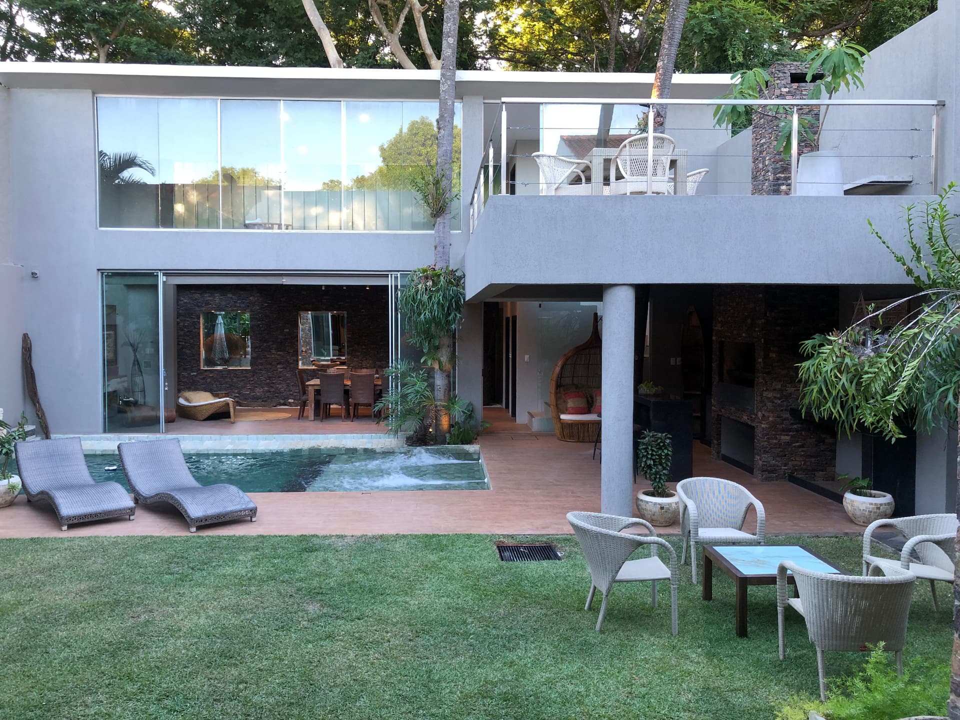 Exclusiva casa amoblada estilo bali