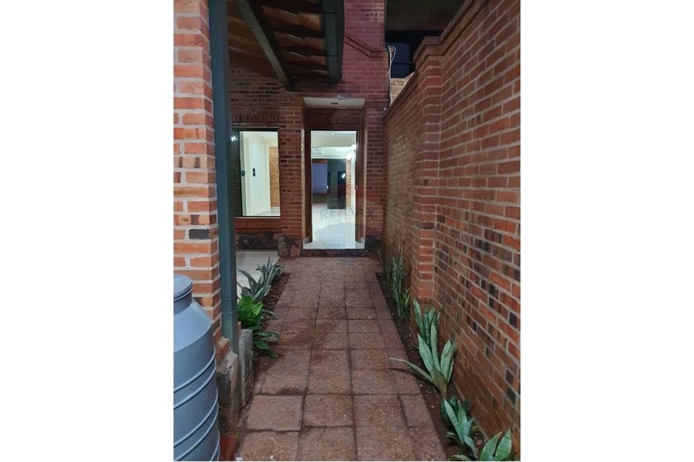 EN ALQUILER DUPLEX Fernando de la Mora zona Norte — foto 3