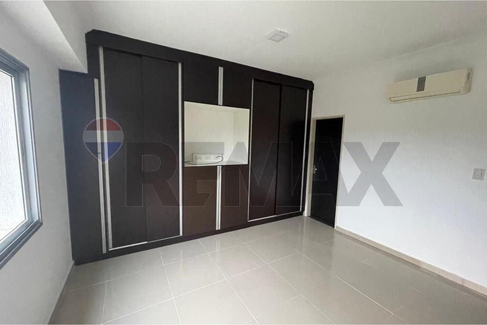 Departamento sobre Av. Molas López, Asunción — foto 4