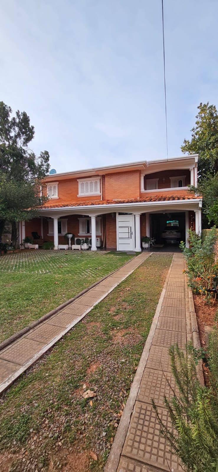 Vendo propiedad de 4 habitaciones en el bo. Herrera - Asunción
