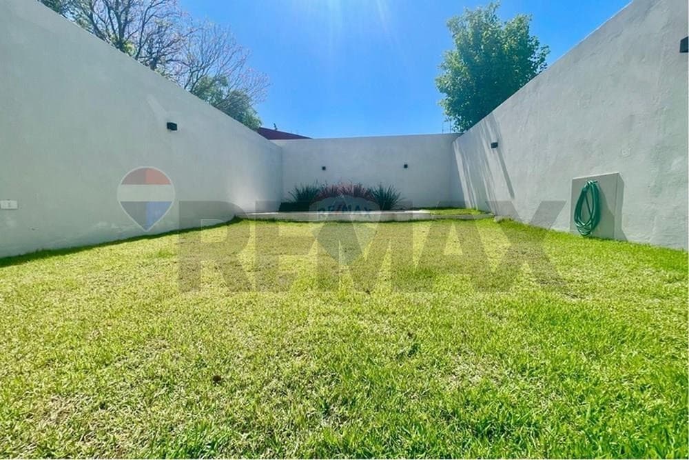 En Venta Dúplex Loma Pyta, foto 5