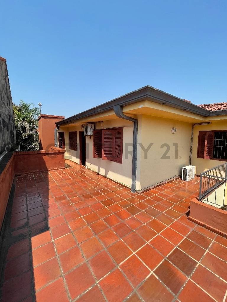 En venta propiedad en barrio mburucuya, foto 3