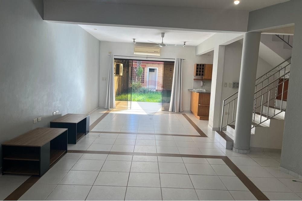 Casa semi amoblada barrio Herrera asuncion, foto 3