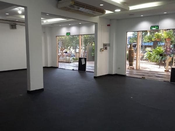 Salón comercial en avenida boggiani, foto 4