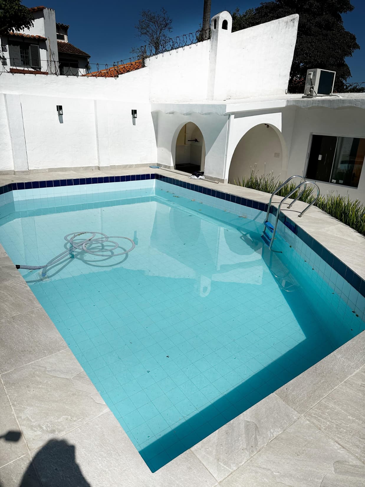 Alquilo casa para oficina en el barrio mariscal estigarribia