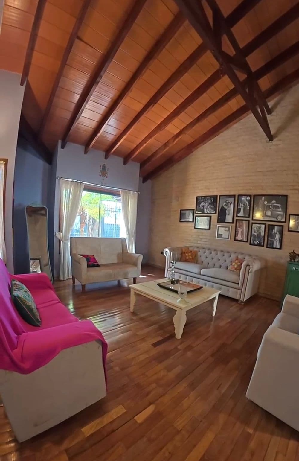 Gran residencia a una cuadras del colegio liberty, foto 3