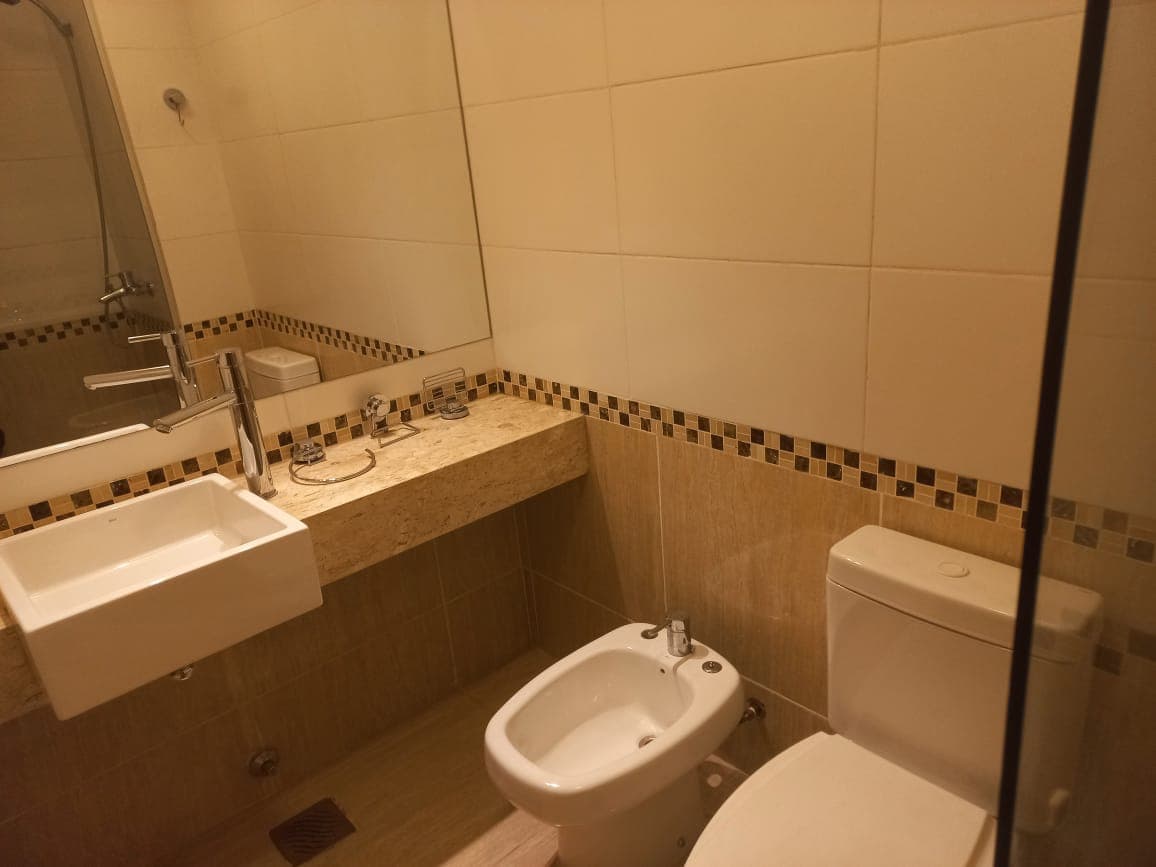 Departamento De 2 Dormitorios Amoblado Edificio Central Park — foto 5
