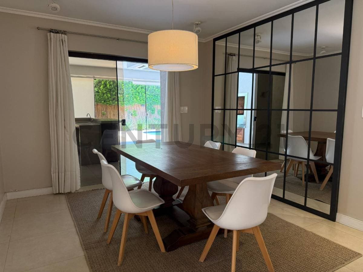 Exclusiva Residencia en Alquiler B° cerrado Montesol Luque