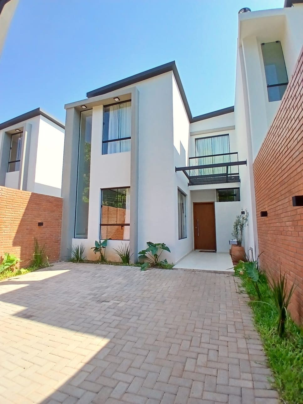 Vendo duplex zona pan american school a entregarse en junio 2026