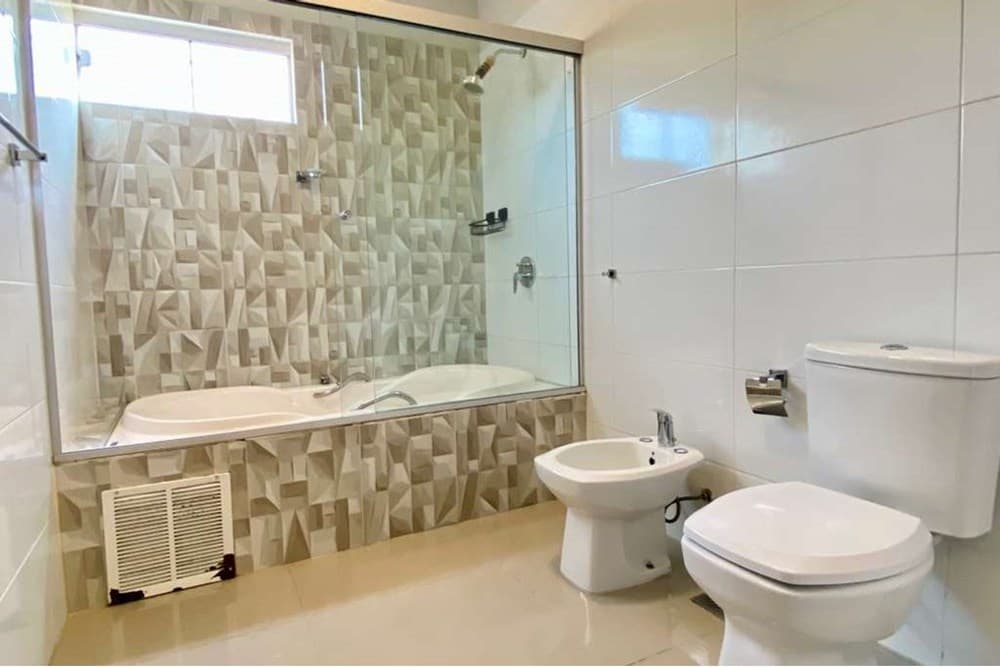 Amplio casa en venta en Cuarto Barrio - Luque — foto 5
