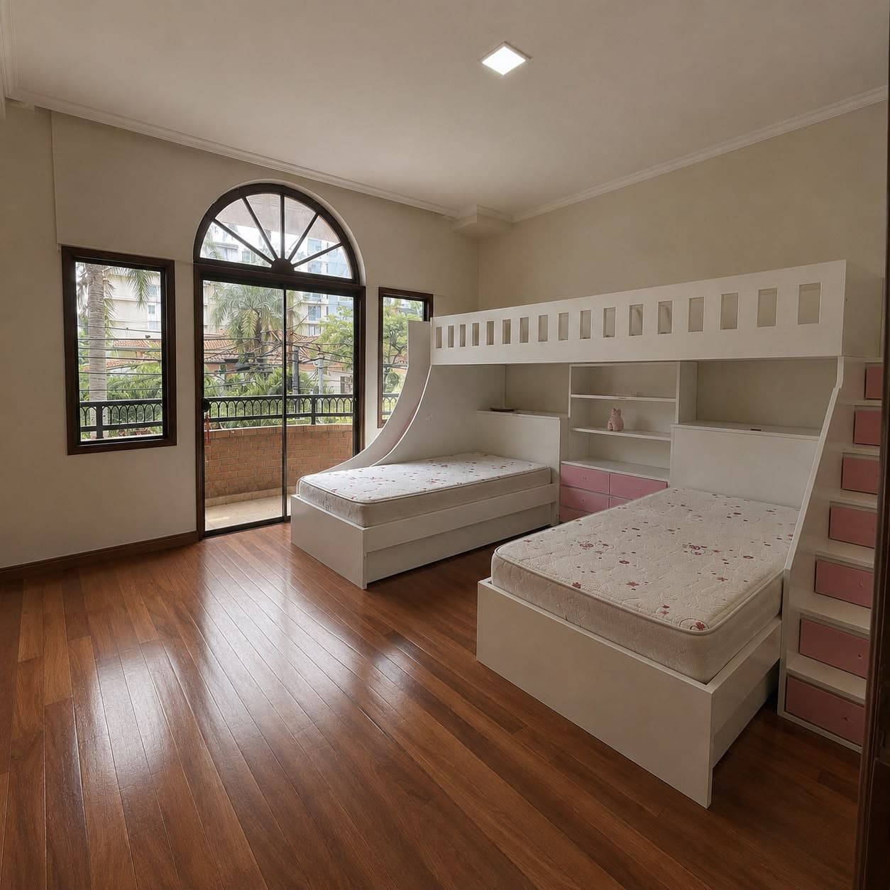 4000 usd - alquilo hermosa casa en Carmelitas