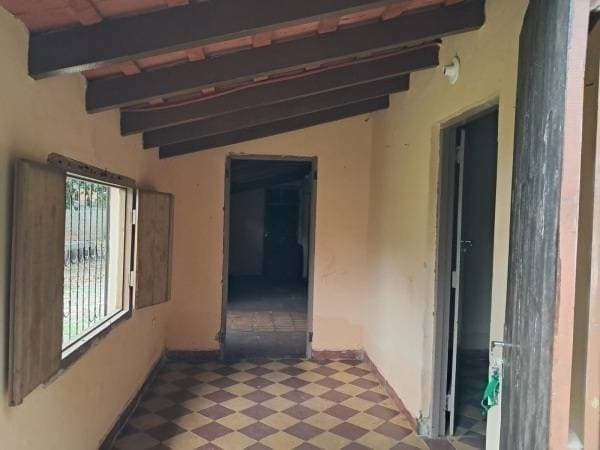 Casa a demoler o refaccionar en amplio terreno - Lambaré, foto 3