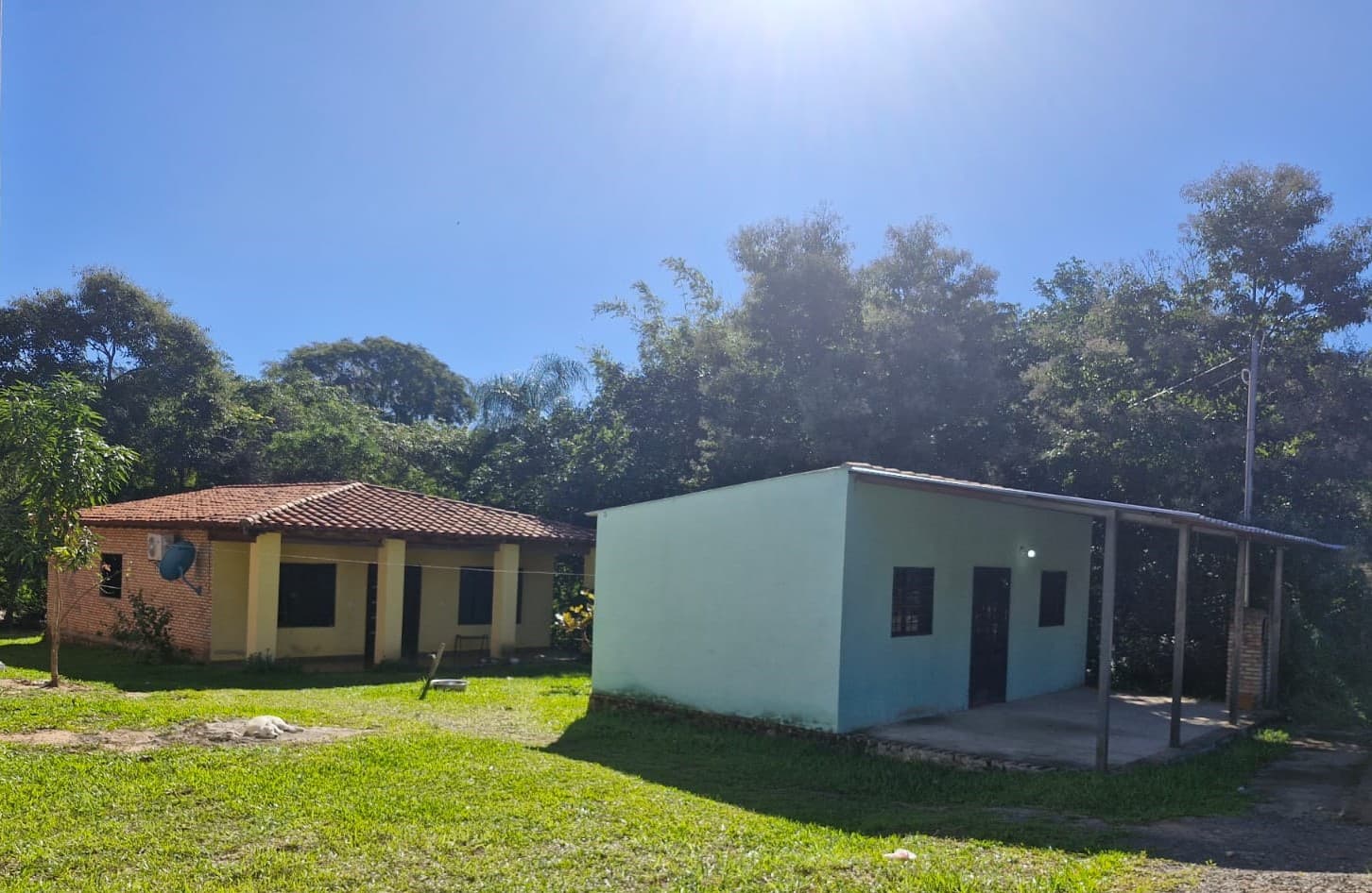 En Venta Casa Con Arroyo Y Salones Comerciales, foto 1