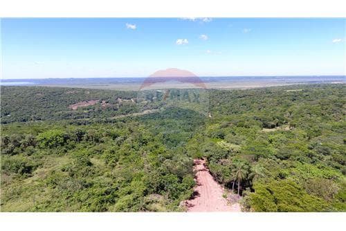 - Paraguay Cordillera Terreno con vista al lago en San Bernardino, foto 4